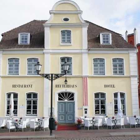 Hotel Reuterhaus Висмар Экстерьер фото