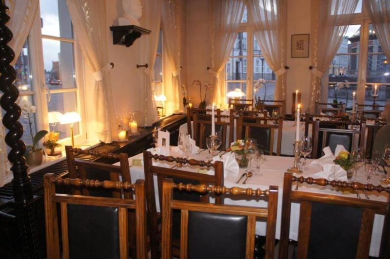Hotel Reuterhaus Висмар Экстерьер фото