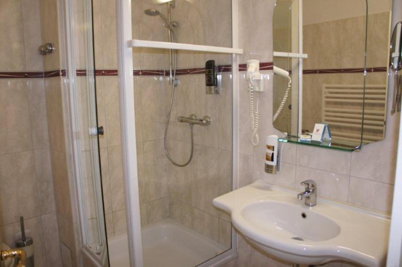 Hotel Reuterhaus Висмар Номер фото